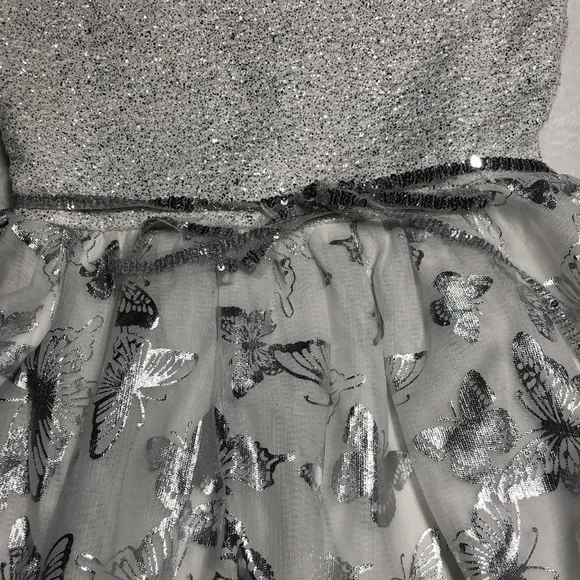 🐇🐣Easter Dress White and silver glittered dress With foiled butterflies - Picture 4 of 7